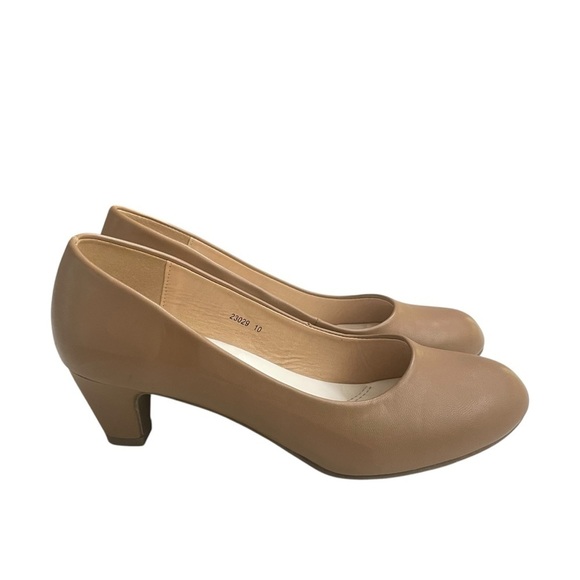 JC Tan Kitten Heels size 10. Office, Business Casual, Career. - Picture 4 of 13